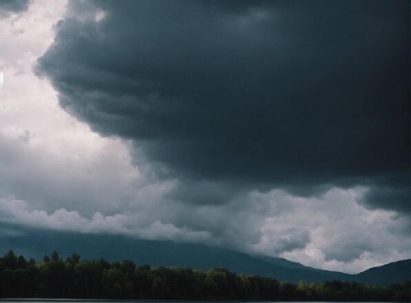 Cloud, Water, Sky, Atmosphere, Daytime, Azure